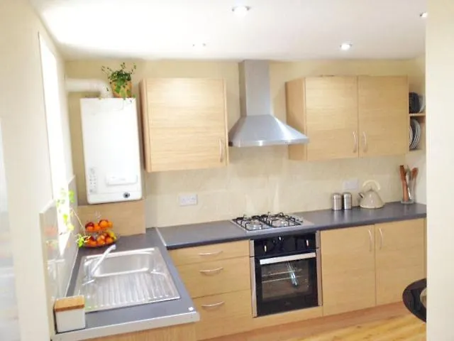 London'S Central East End 2 Bedroom City Apartments 0*, London United Kingdom